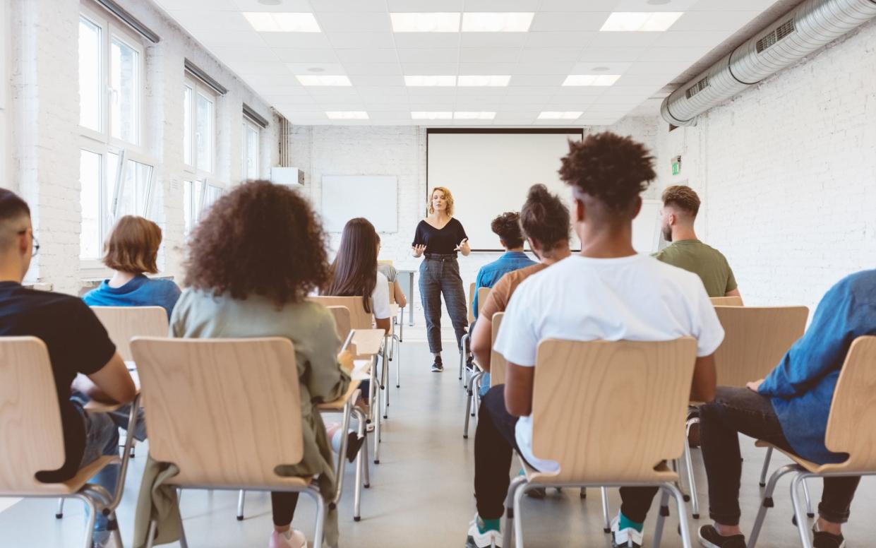 The Government should draw up a £2.5 billion emergency loan pot to stop ailing universities from collapsing, a new report has said.