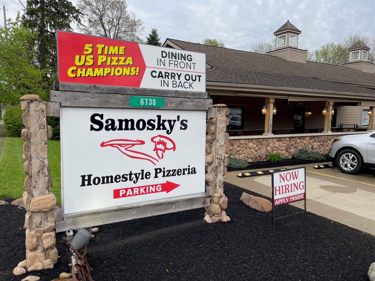 Samosky's Pizza in Valley City offers dine and carryout.