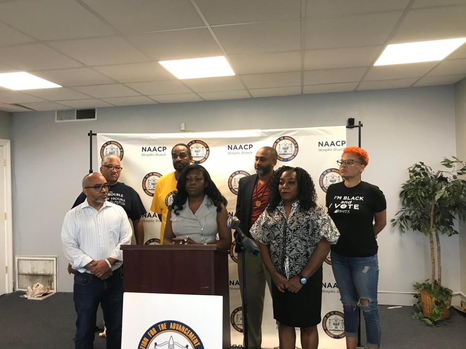 Memphis City Councilwoman Michalyn Easter-Thomas center discusses redistricting Monday at a news conference. She was joined by Vickie Terry (right),  executive director of the Memphis NAACP, activist LJ Abraham (far right). And from left, Cardell Orrin of Stand for Children, Kermit Moore of A Philip Randolph Institute, Ian Randolph of the NAACP and Earle Fisher.