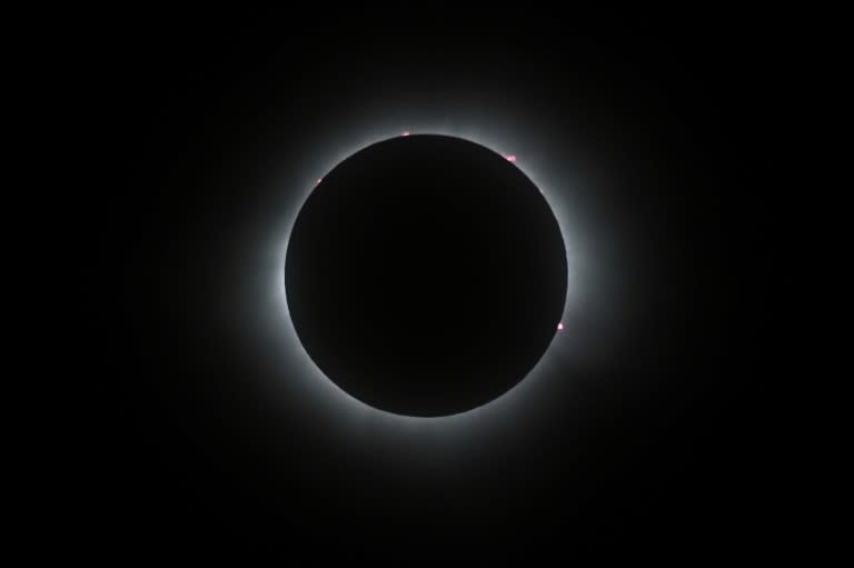 Une éclipse solaire totale à Mazatlan, dans l'Etat de Sinaloa, au Mexique, le 8 avril 2024 (MARIO VAZQUEZ)