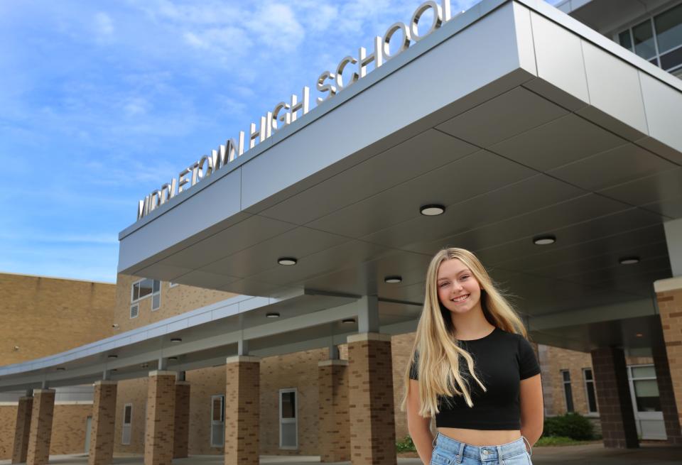 After 15 surgeries, more than seven weeks at Maria Fareri Children's Hospital in Valhalla and an eventual diagnosis of Crohn's disease, Kimberly Kelly is graduating as the Middletown High School Class of 2022 salutatorian.