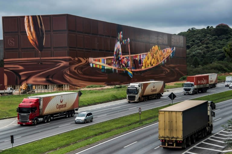 View of the biggest mural in the world with 5,742 square meters, by Brazilian mural artist Eduardo Kobra, in Itapevi, metropolitan area of Sao Paulo, Brazil on April 12, 2017