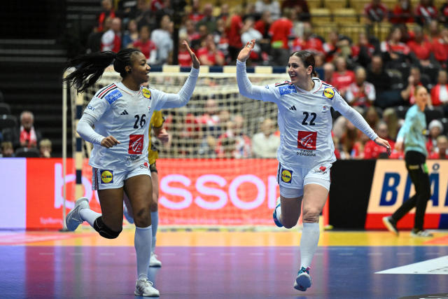 France-Norvège en finale du Mondial féminin de handball : le changement de  chaîne à la mi-temps passe mal