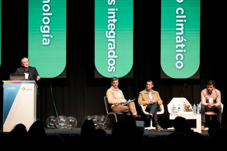 Gustavo Idígoras, presidente de Ciara- CEC; Carlos Quintela, de Land Innovation Fund (Lif); Sebastián Malizia, de Proyungas y Federico Fritz de Aacrea