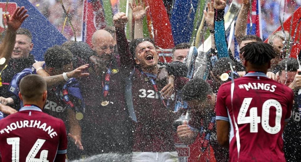 Jack Grealish feierte den Aufstieg mit Aston Villa. (Bild: Getty Images)