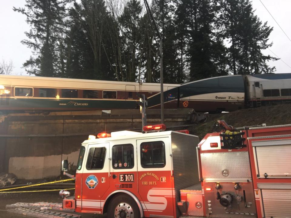 <p>An Amtrak train that derailed on a bridge over a highway in Pierce County, Washington state, U.S., December 18, 2017. (Photo: Pierce County Sheriff’s Dept) </p>