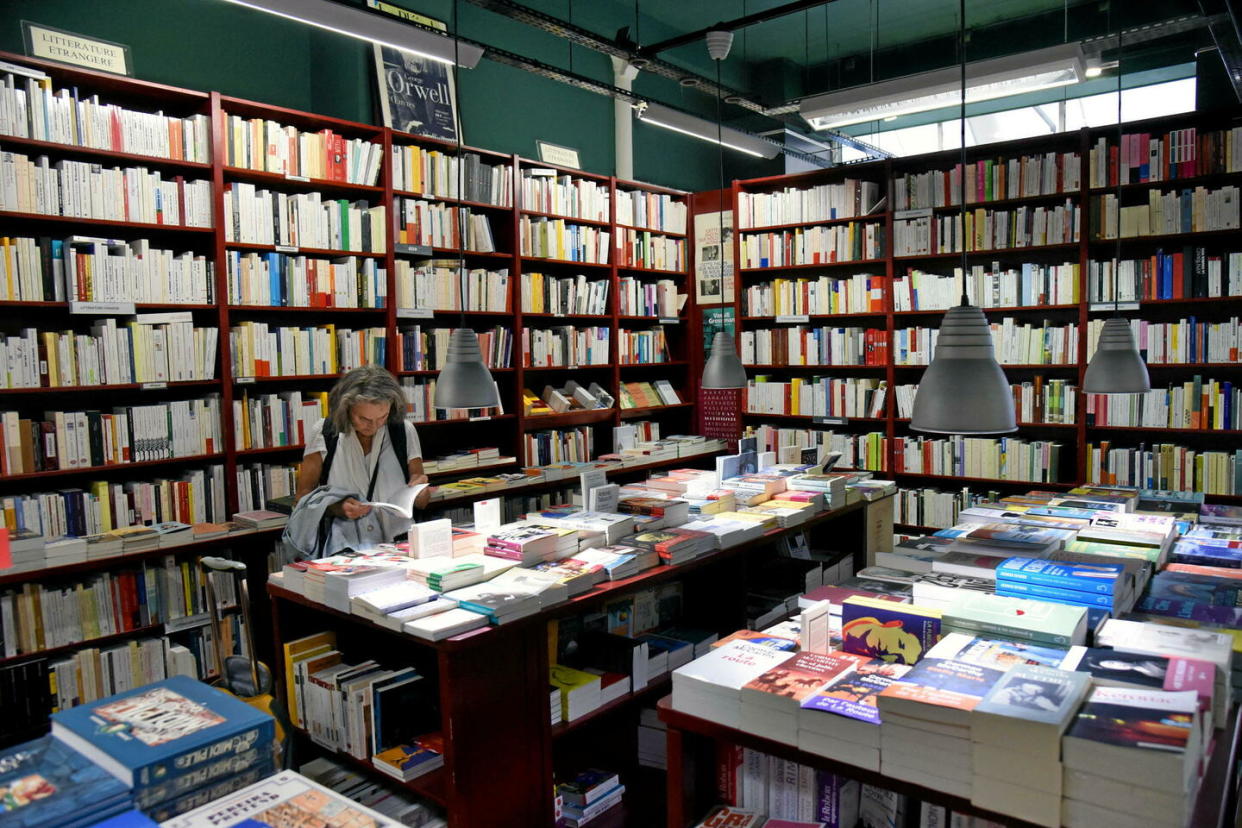 Une librairie à Paris.  - Credit:Alain Apaydin/Abaca