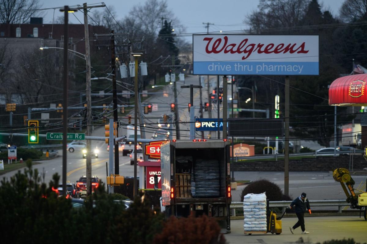 Amazon Joins Dow Jones Industrial Average as Walgreens Boots Alliance Exits