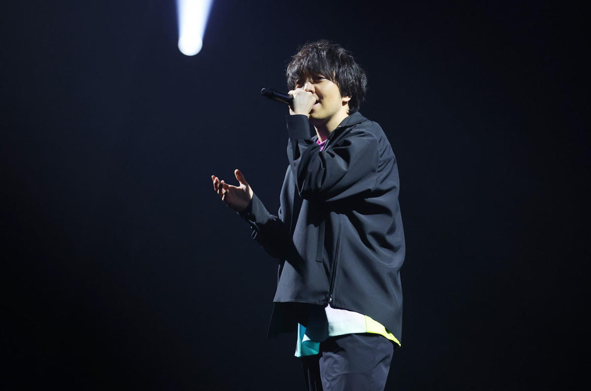 Japan's Daichi Miura Premieres New Song 'Sansan' in Concert