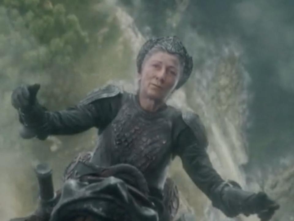 Rhaenys (Eve Best) succumbs to her fate in “House of the Dragon” (HBO)