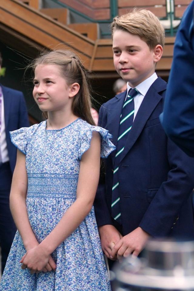 Princess Charlotte and Prince George have a ball at Wimbledon men's final