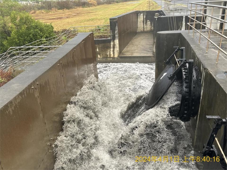 臺南大雷雨特報今晨啟動8抽水站 黃偉哲籲市民共同防避災