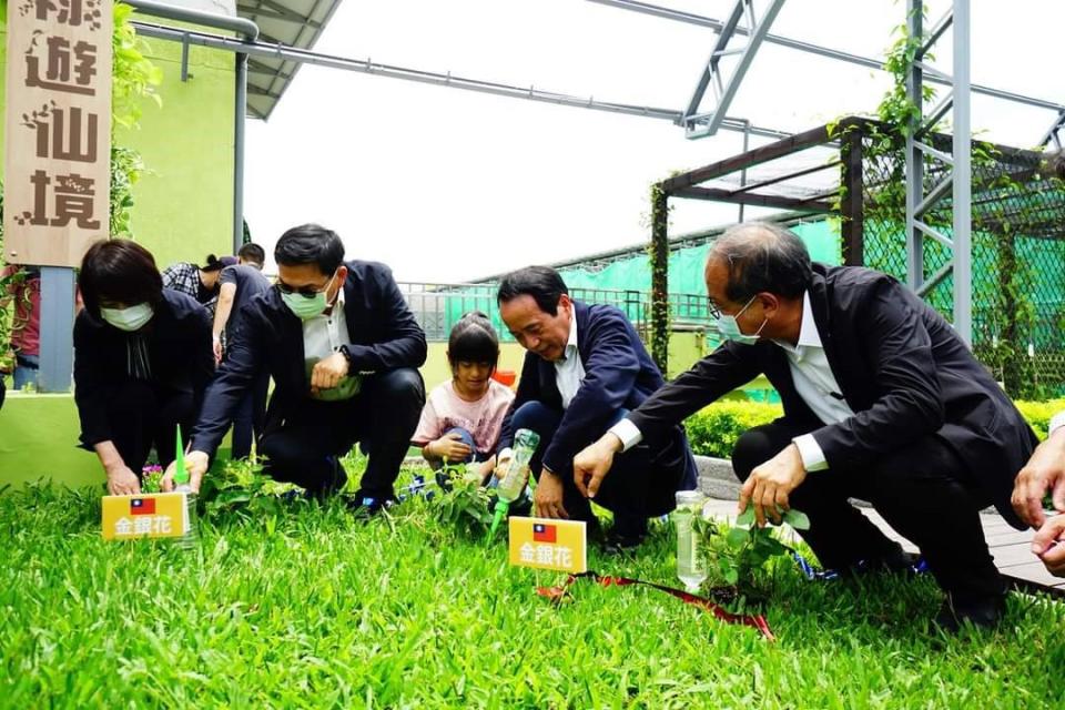 獲獎的中正國小綠遊仙境（綠屋頂計畫）。   圖：高市工務局提供