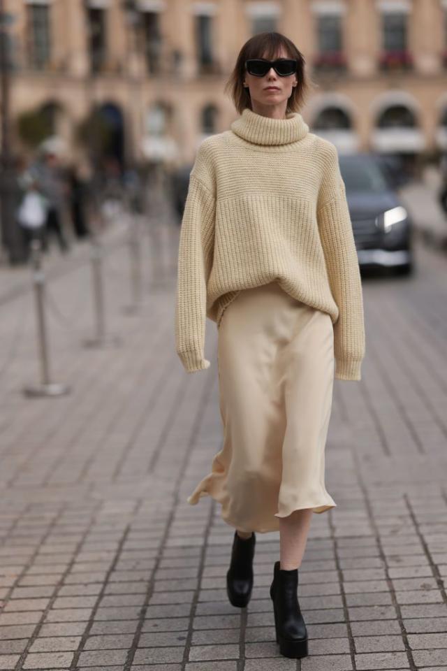 25 Gorgeous Winter Outfits To Make You Feel Wonderful - Women
