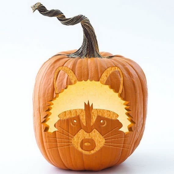 <a href="http://www.familyholiday.net/70-cool-easy-pumpkin-carving-ideas-for-wonderful-halloween-day" target="_blank">Get more info here.</a>