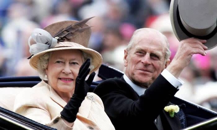 prince philip queen carriage