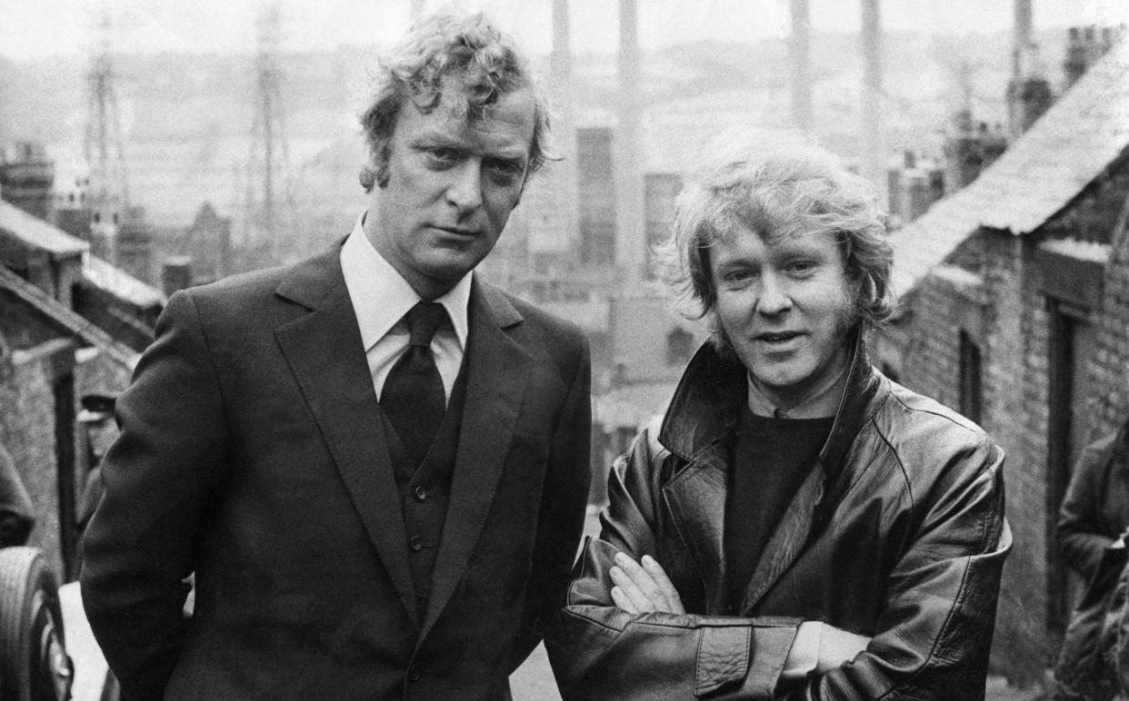 Caine with Lewis on the set of Get Carter - Alamy