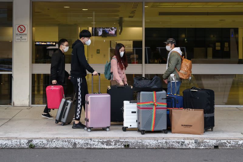 The Wider Image: Chinese students in Australia head home as coronavirus upends study