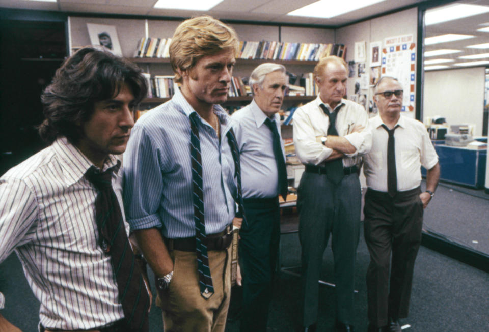 American actors Dustin Hoffman, Robert Redford, Jason Robards, Jack Warden and Martin Balsam on the set of All The President's Men, based on the book by Carl Bernstein and directed by Alan J. Pakula. (Photo by Warner Bros./Sunset Boulevard/Corbis via Getty Images)