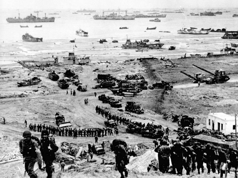 Allied troops land at Omaha Beach