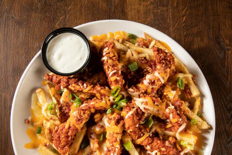 Miller’s Ale House’s Mountain Melt featuring its famous buttermilk-drenched, hand-breaded boneless chicken Zingers.