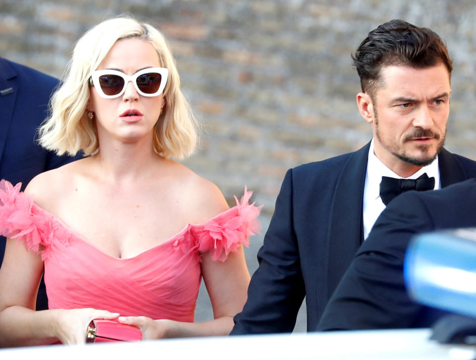 Katy Perry and Orlando Bloom make their entrance.&nbsp; (Photo: Yara Nardi / Reuters)