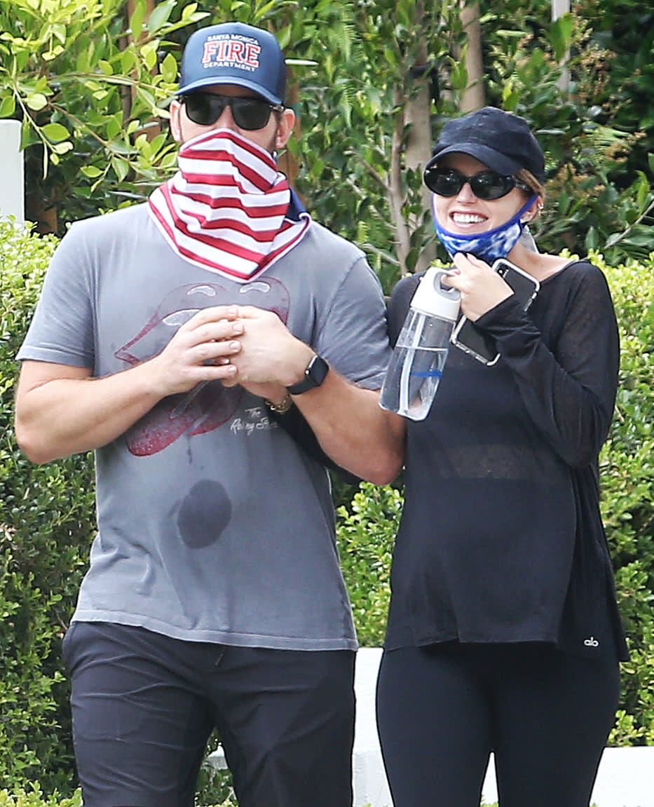 <p>Pregnant Katherine Schwarzenegger and Chris Pratt hold hands during a Saturday walk in Los Angeles.</p>