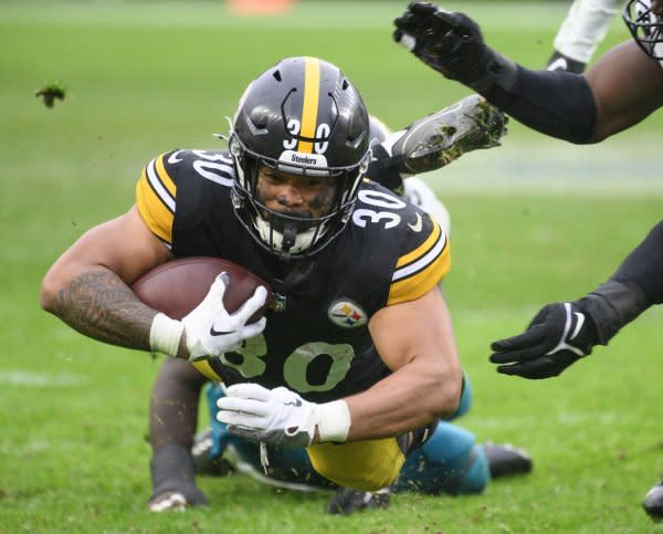 Running back Jaylen Warren and the Pittsburgh Steelers will host the Cincinnati Bengals on Saturday in Pittsburgh. File Photo by Archie Carpenter/UPI