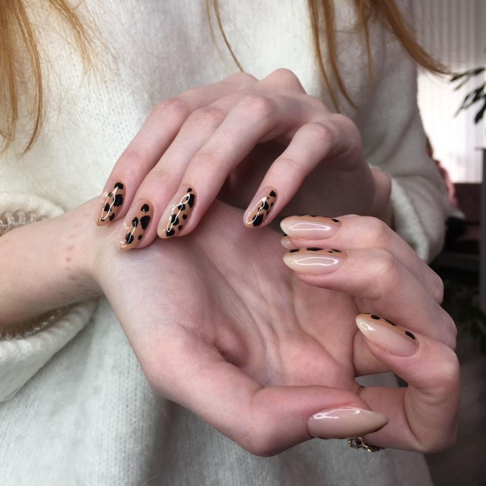 summer nail ideas leopard nails