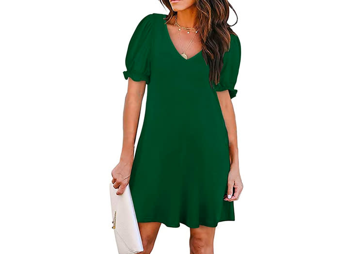 22 Petite Wedding Guest Dresses from $38 to $329