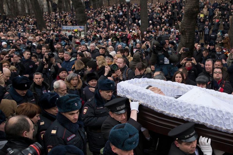 The body of Boris Nemtsov is carried during a farewell ceremony Moscow in March 2015.