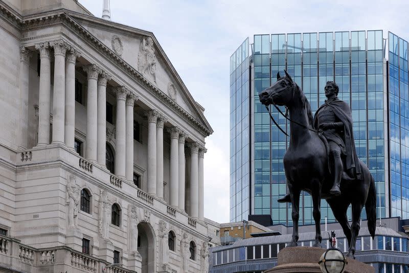 FILE PHOTO: Bank of England rises interest rate to 1.75% as inflation hits 13%