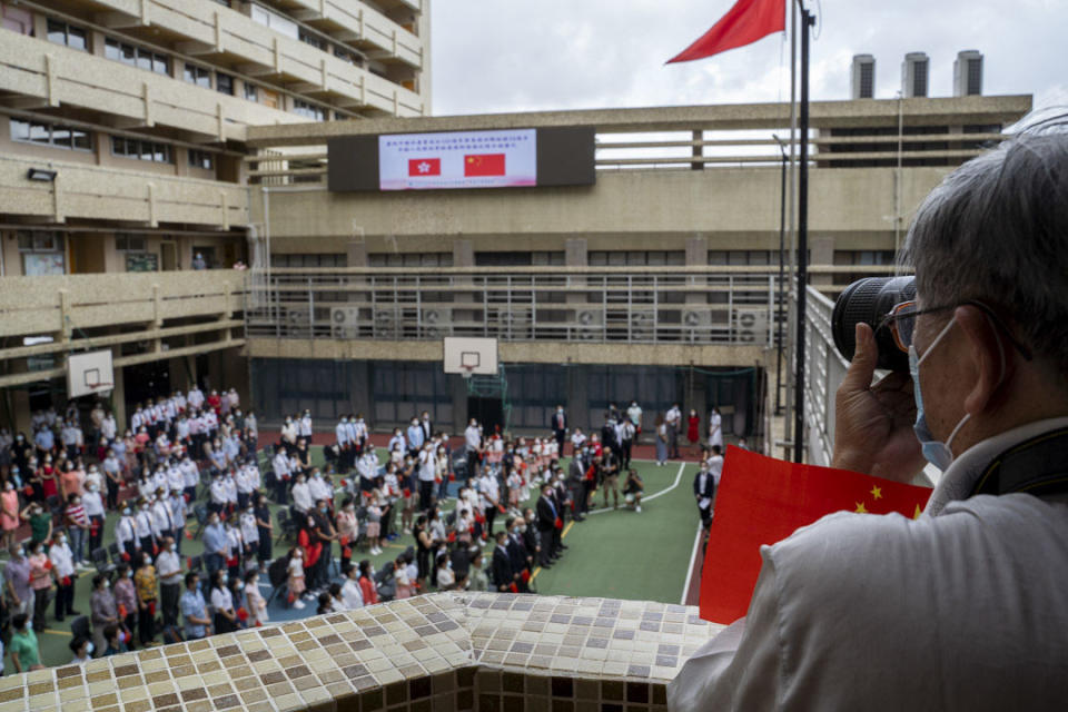 2021年7月1日，北角培僑中學，香港升旗隊總會在校內舉行「慶祝中國共產黨建黨 100 周年暨香港回歸祖國 24 周年駐港部隊三軍儀仗隊升旗儀式」。