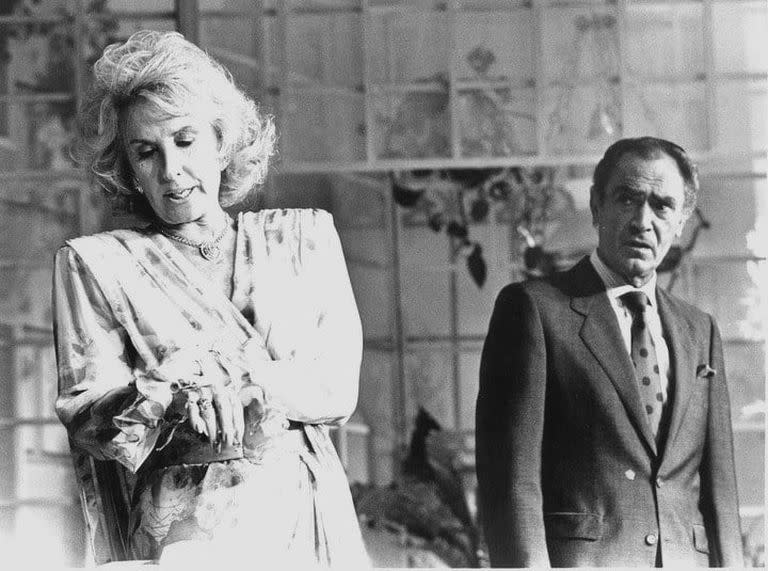 Mirtha Legrand y y Juan Carlos Calabró en Potiche, el último trabajo en teatro hace 33 años