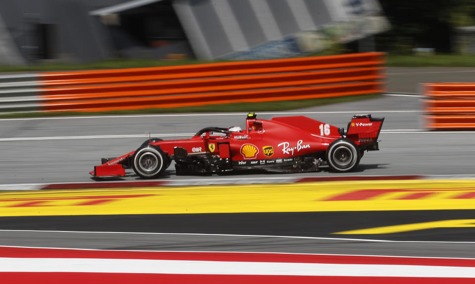 El piloto de Ferrari Charles Leclerc durante el GP de Estiria en Spielberg, Austria, el domingo 12 de julio de 2020. (AP Foto/Darko Bandic, Pool)