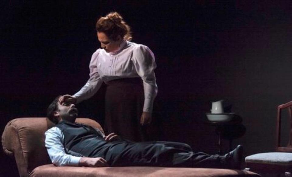Rachel Pastor as Carmen Miyares soothes Caleb Casas as José Martí in “Hierro” (“Iron”), by Cuban-Spanish playwright Carlos Celdrán. (Photo courtesy of Sonia Almaguer)