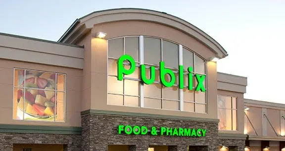 A photo of a Publix store in Florida. Louisville's first Publix is on schedule to open in late 2023.