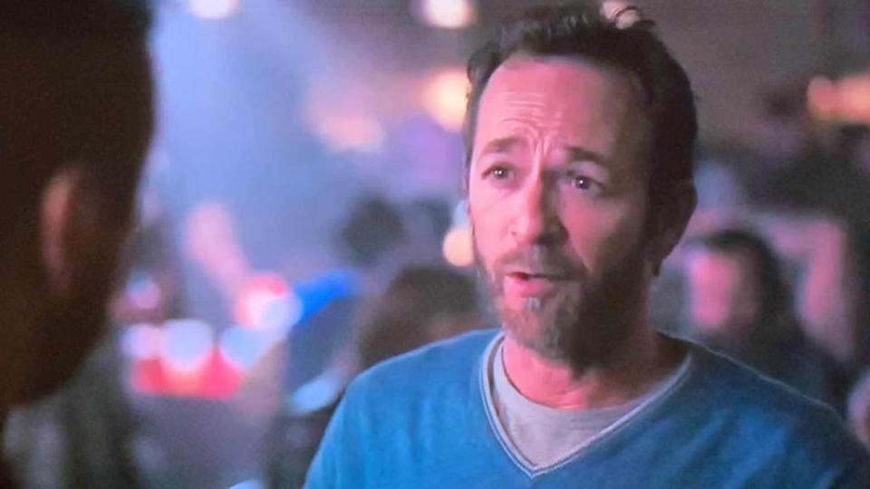 <p>Luke Perry appeared in Wednesday’s episode of “Riverdale” and his scene was especially heartbreaking, almost foreshadowing he wouldn’t be around much longer. The late actor showed up in the last 10 minutes of the CW hit, arriving to FP Jones’ 50th birthday bash. Walking up to FP, played by Skeet Ulrich, the two have a sentimental […]</p> <p>The post <a rel="nofollow noopener" href="https://theblast.com/luke-perry-riverdale-scene/" target="_blank" data-ylk="slk:Luke Perry’s Latest ‘Riverdale’ Scene Is Absolutely Gut-Wrenching;elm:context_link;itc:0;sec:content-canvas" class="link ">Luke Perry’s Latest ‘Riverdale’ Scene Is Absolutely Gut-Wrenching</a> appeared first on <a rel="nofollow noopener" href="https://theblast.com" target="_blank" data-ylk="slk:The Blast;elm:context_link;itc:0;sec:content-canvas" class="link ">The Blast</a>.</p>