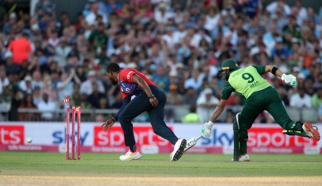 Imad Wasim is run out by Chris Jordan