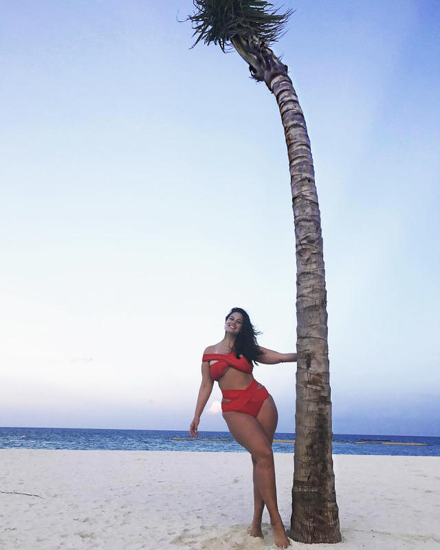 Chanel Iman and Heidy De la Rosa in a Bikinis - Beach in Miami 07