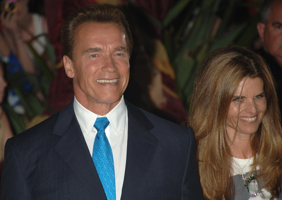 El gobernador de California, Arnold Schwarzenegger, y su esposa, Maria Shriver, llegan al estreno mundial de 