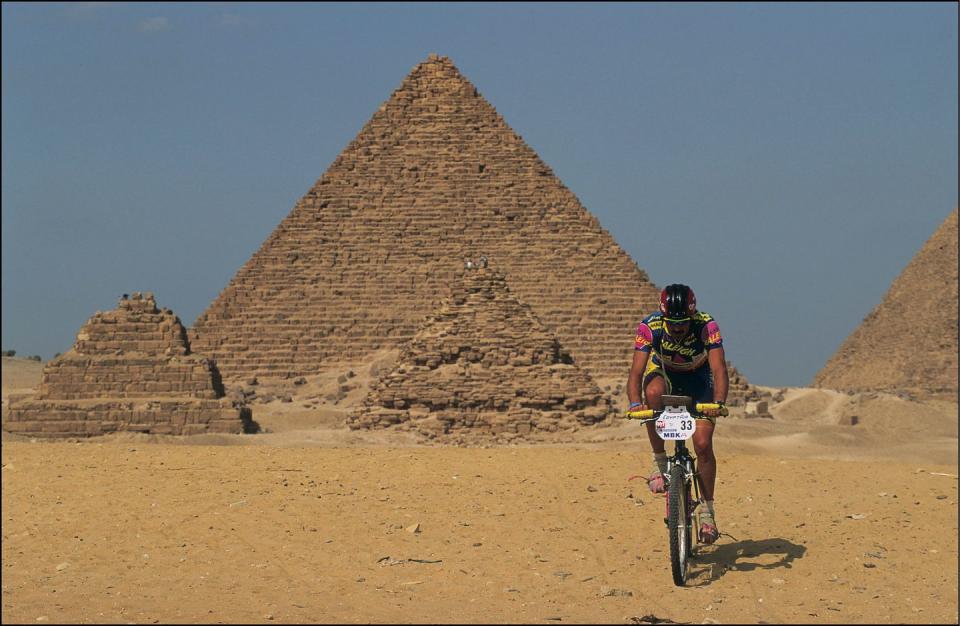 These Amazing Cycling Photos Will Send You Back in Time