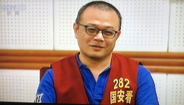 被失蹤逾1年的李孟居，昨晚於央視節目中首露面竟是「被道歉」。（翻攝自央視）
