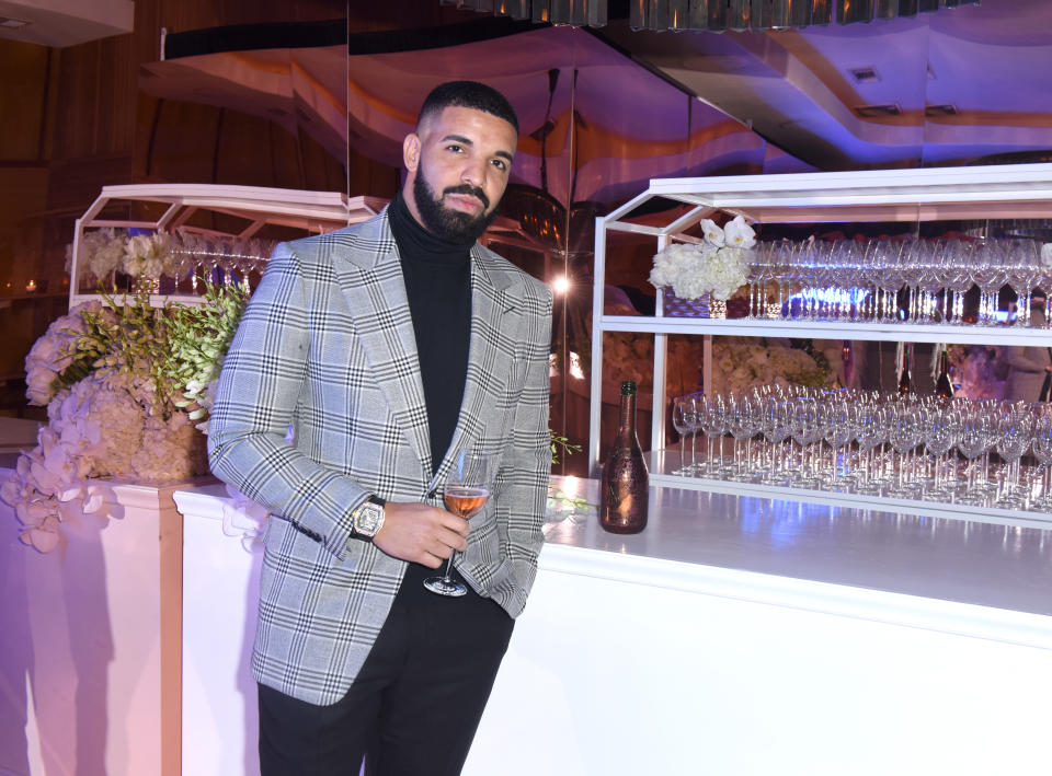 LOS ANGELES, CA – DECEMBER 31: Drake attends The Mod Sèlection Champagne New Years Party Hosted By Drake And John Terzian at Delilah on December 31, 2018 in Los Angeles, California. (Photo by Vivien Killilea/Getty Images for The h.wood Group)