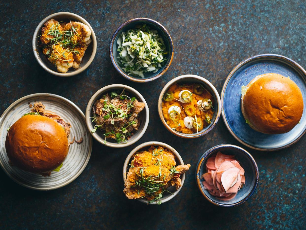 <p>Turn dinnertime into a classy affair by ordering from some of the best restaurants in Manchester, Liverpool, Glasgow, London and Belfast</p> (Jimmy C/lateef.photography)