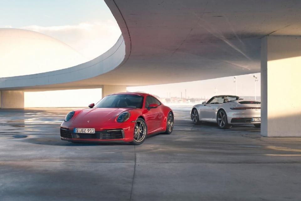 2019-porsche-911-carrera