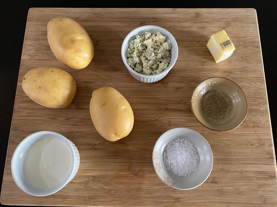 ingredients for neelys blue cheese mashed potatoes