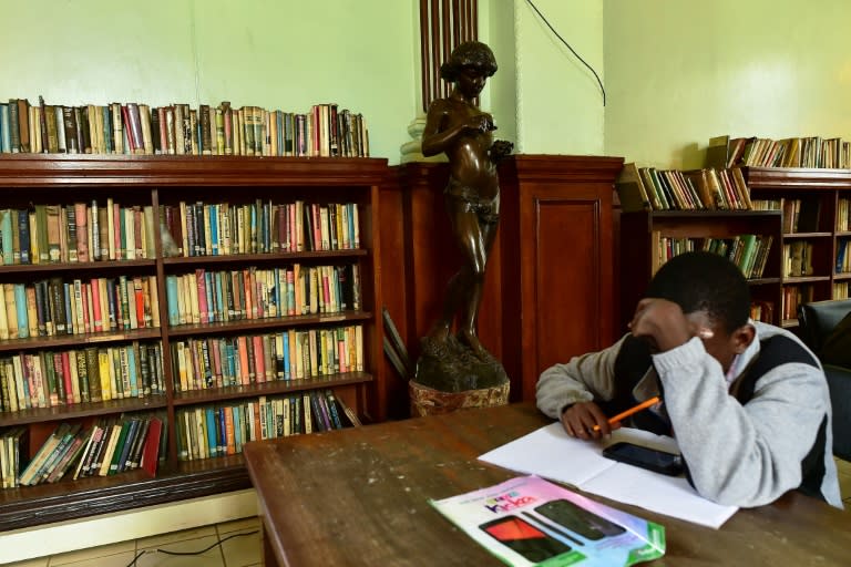 Publisher Angela Wachuka and author Wanjiru Koinange launched the Book Bunk scheme in 2017 to modernise three Nairobi libraries