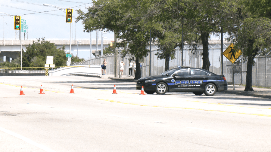 Charleston police respond to deadly hit and run on Morrison Drive