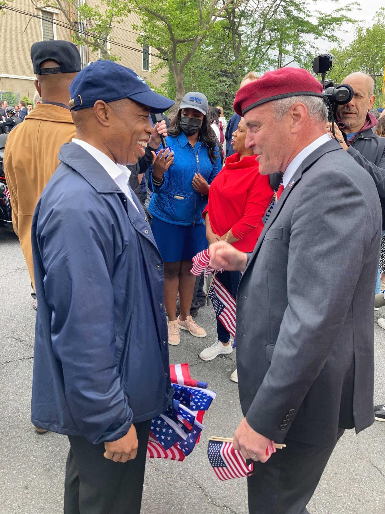 Democratic New York City mayoral candidate Eric Adams (left) and Republican New York City mayoral candidate Curtis Sliwa (right)
